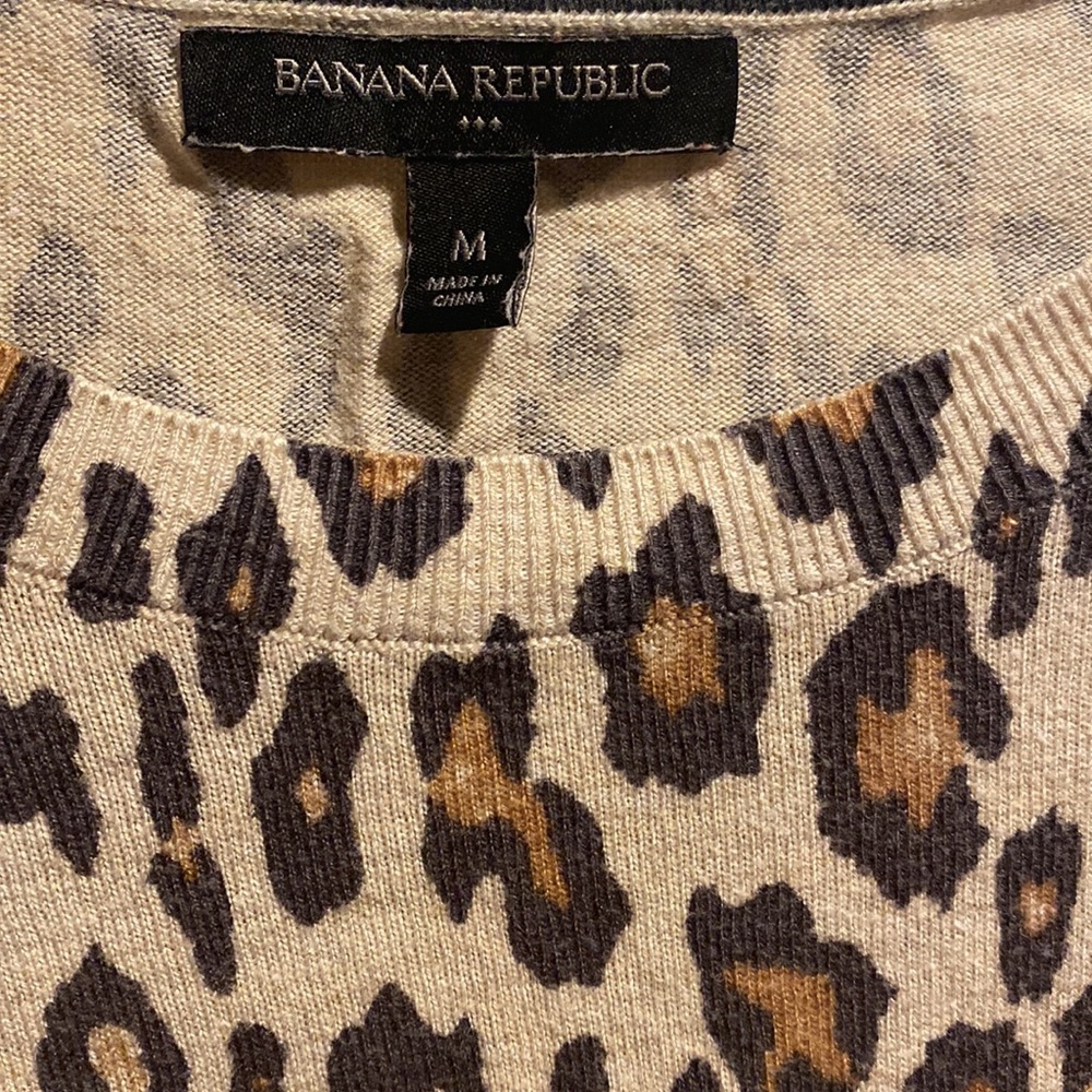 Banana Republic sweater size M - Picture 2 of 2